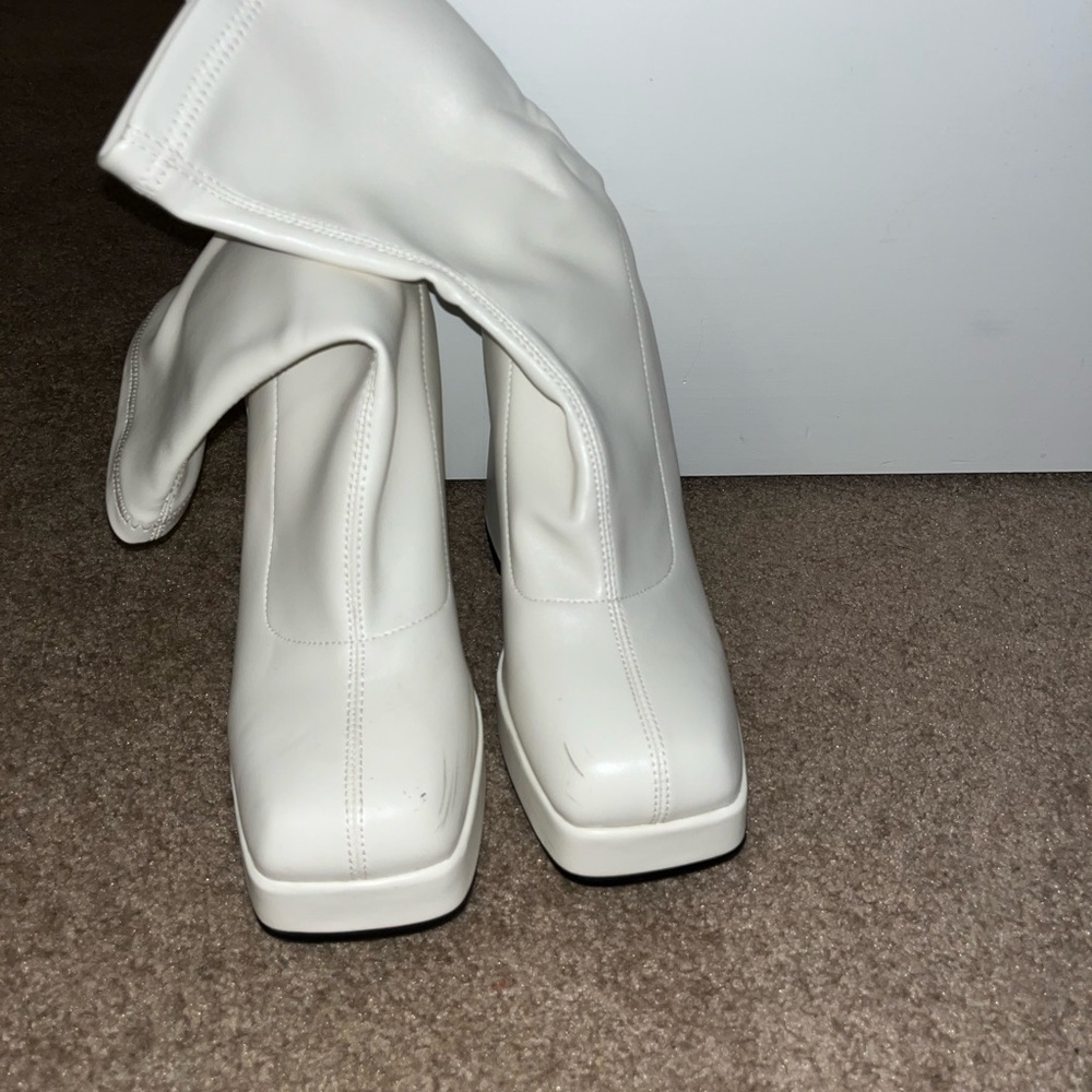 SHEIN White Heeled Boots